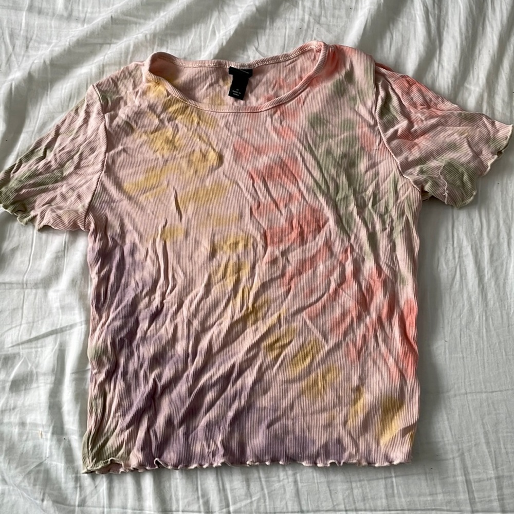 this is a shirt I got a while back that I have no interest in wearing anymore